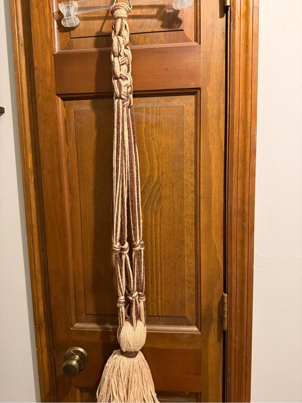 Handmade Macramé Wall Tassel in Beige